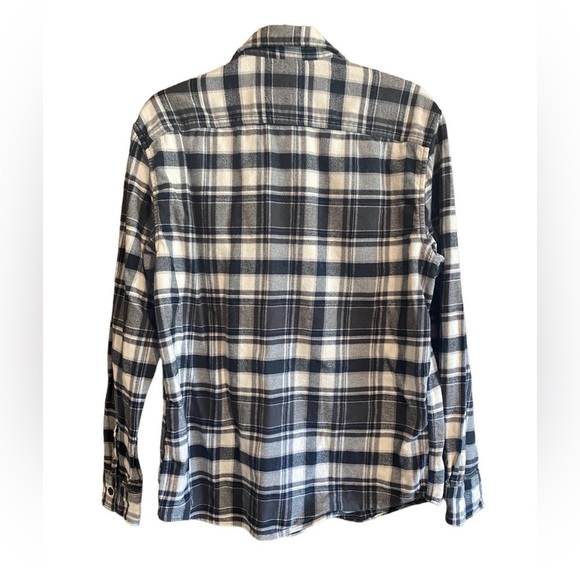 American Eagle 100% Cotton Plaid Flannel, Size M - Picture 6 of 6